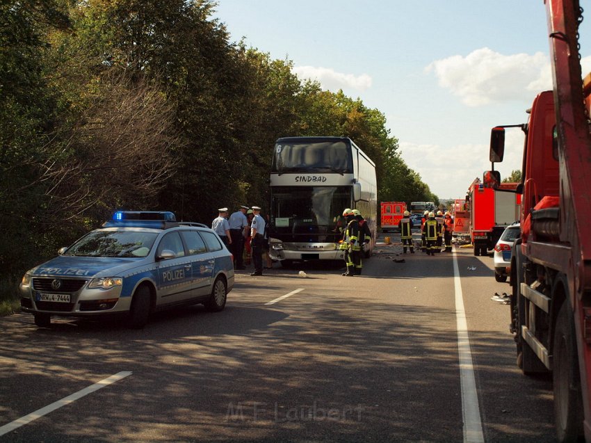 Schwerer VU Koeln Immendorf Kerkraderstr P028.JPG